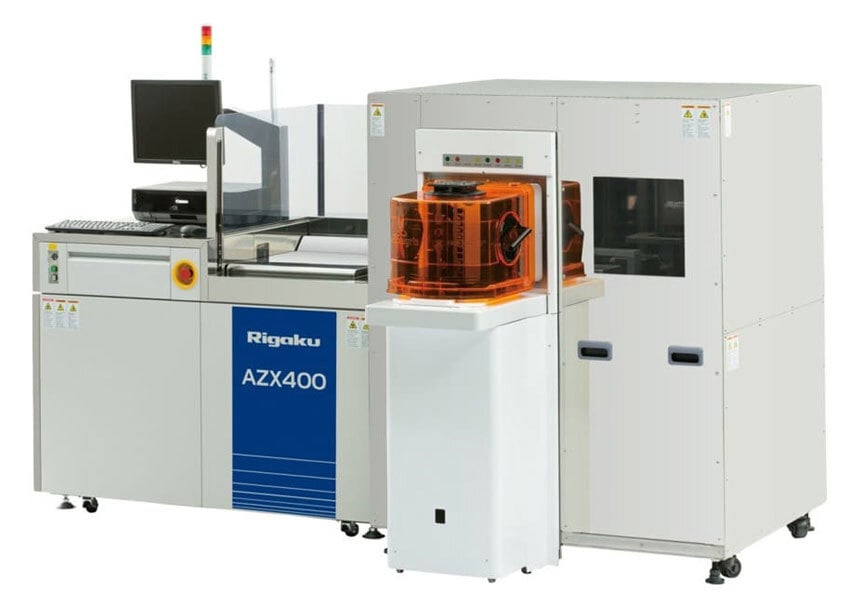 Sample adapter options for WDXRF analysis showing setups for 300mm wafer, target material, and special shape samples compatible with vacuum chamber loading