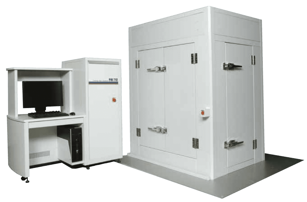 PHI 710 Scanning Auger Nanoprobe system used for AES